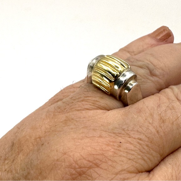 Lagos Vintage Caviar Gold & Silver Fluted Ring Size 7 - Picture 10 of 11